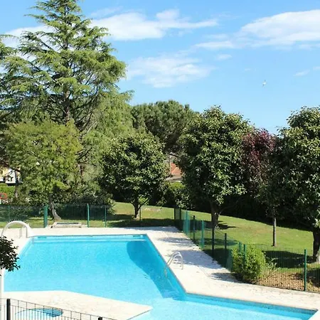 2p Calme, Jardin, Piscine, Proche Mer, Tout Equipe Antibes